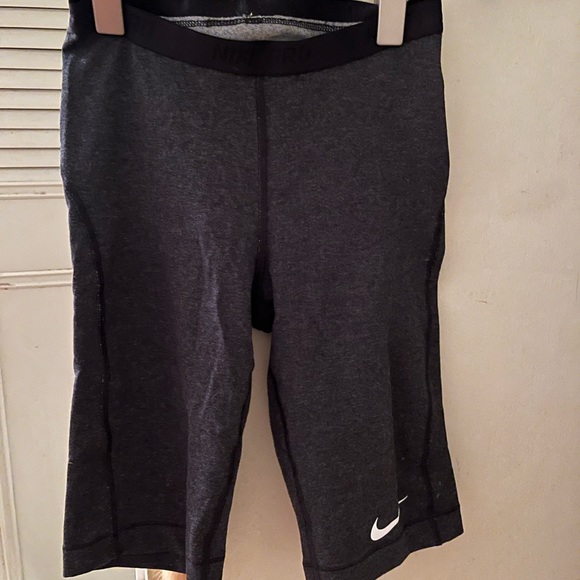 Nike bike shorts  size Xs - Picture 1 of 6
